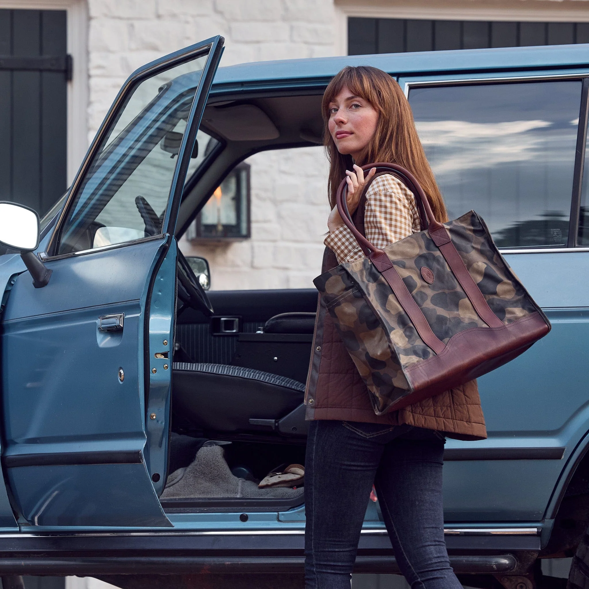Classic Camo Carryall Bag - Image 3
