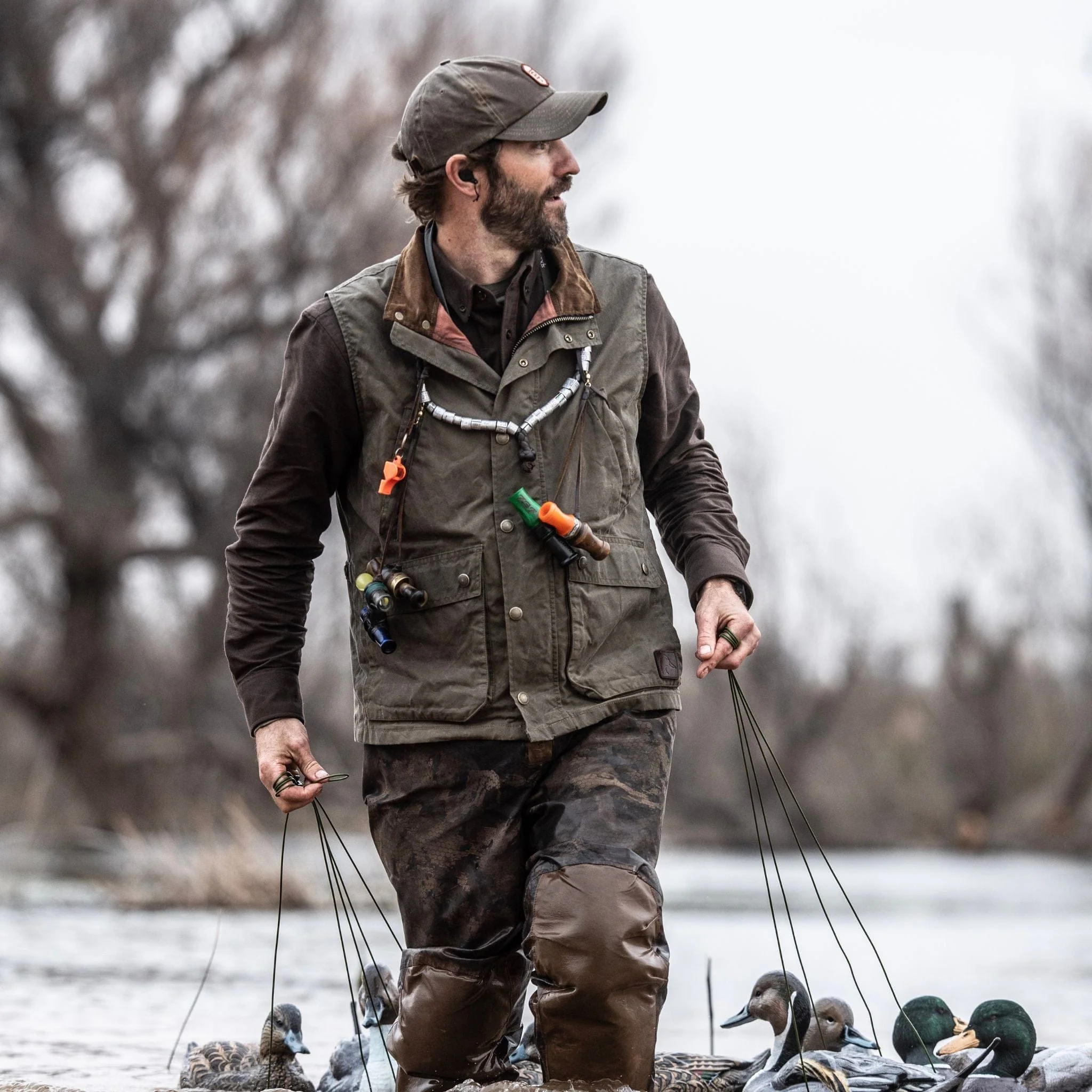 DU Kinsman Vest - Image 5