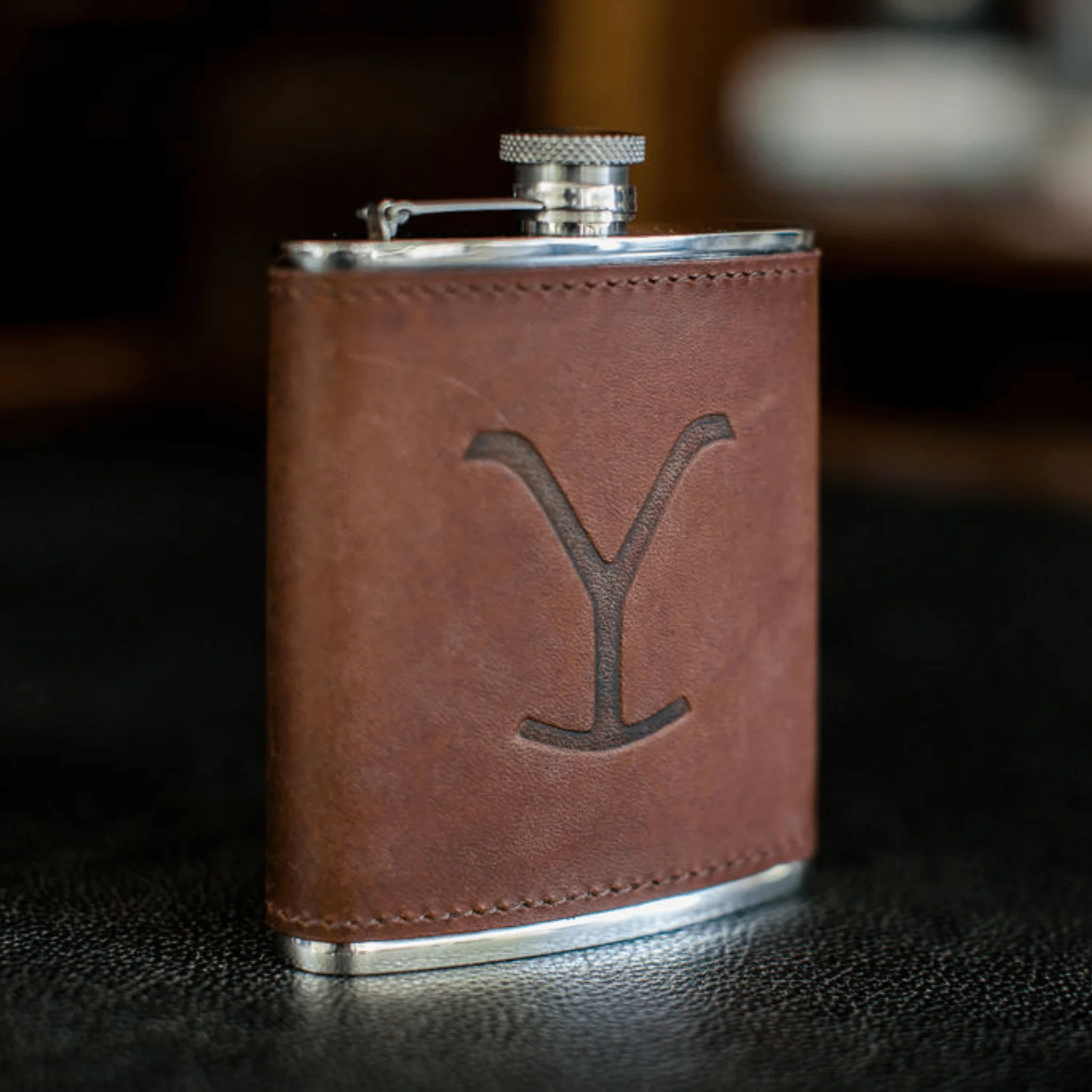 Yellowstone Hip Flask (6oz) - Image 2